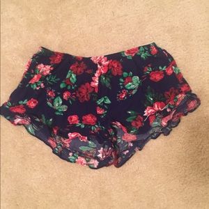 Never worn flowy floral shorts from forever 21